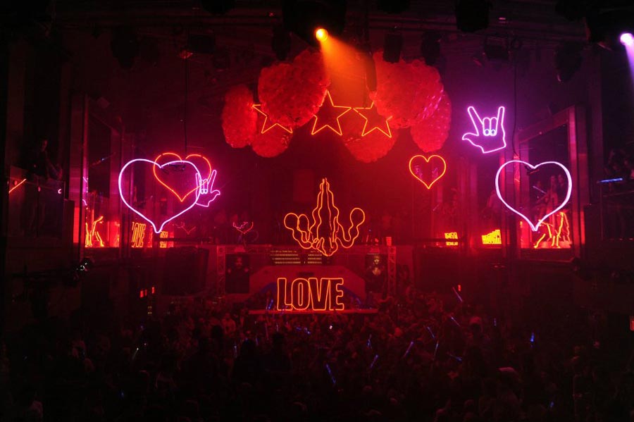 David Guetta Fuck me I'm Famous Neon LED Bulbe 5